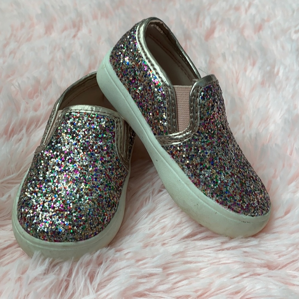Carter’s Sparkle Shoes - size 5 - GUC